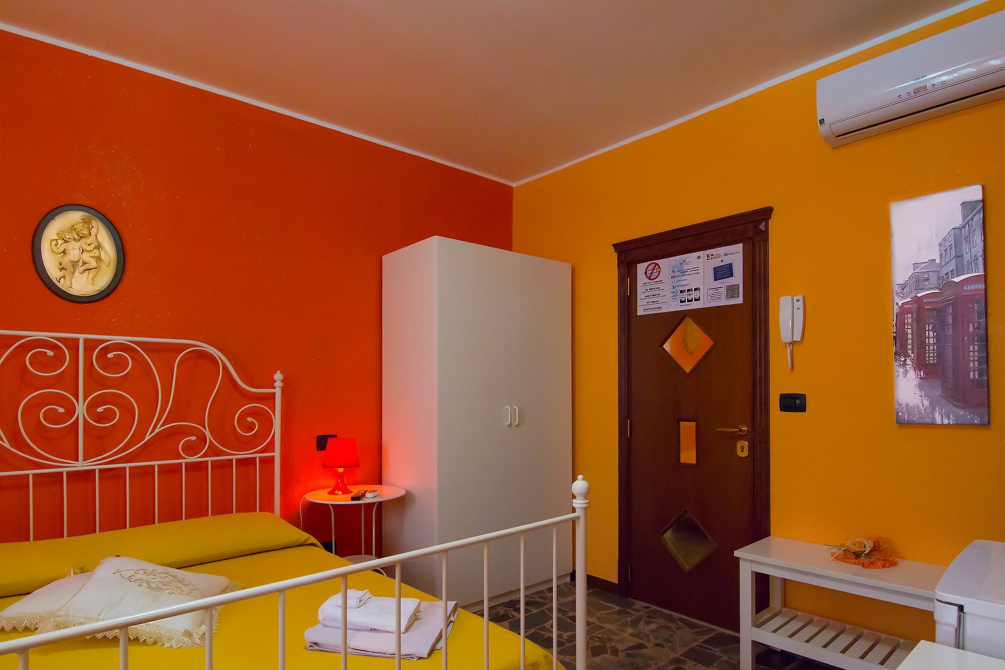 B&B Eraclio Suite Barletta Exterior photo